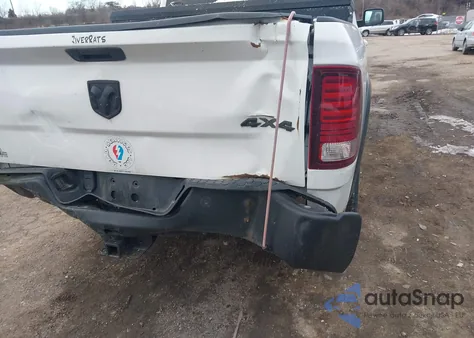 2022 Ram 1500 Classic Warlock 4X4 6'4 Box z USA, uszkodzony, nr VIN 1C6RR7GG0NS191365